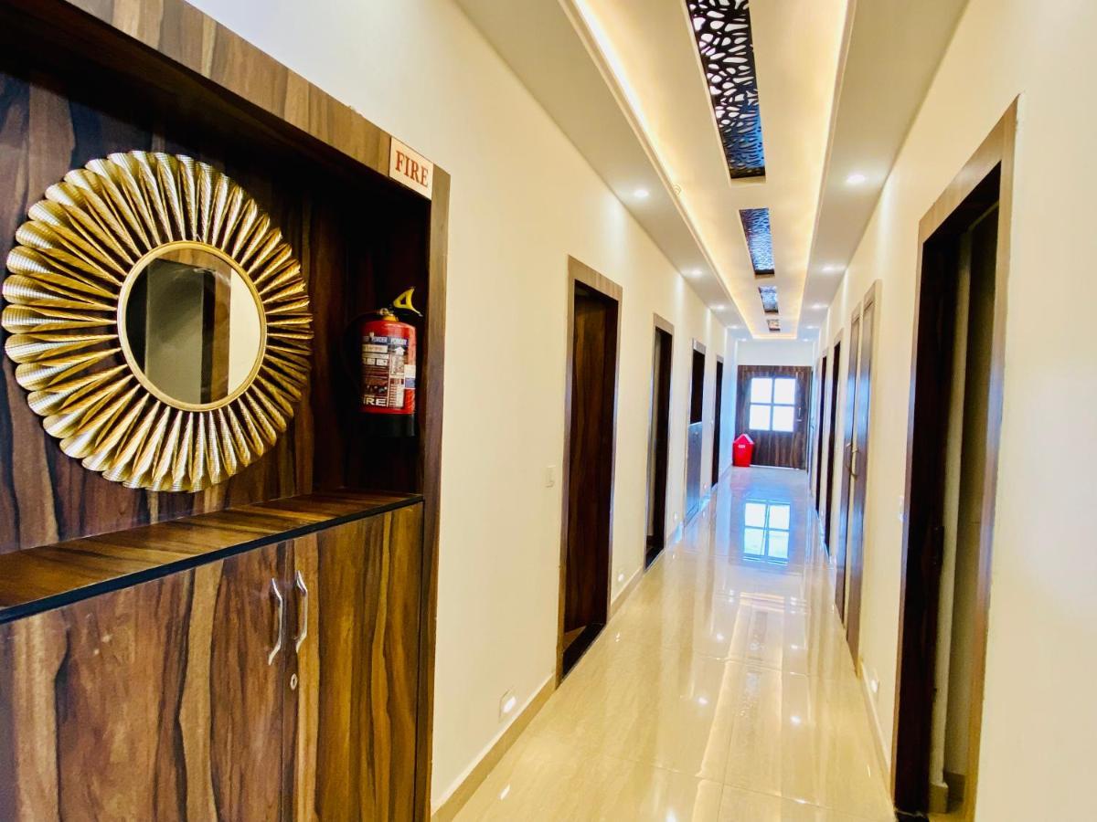 Hotel Ganges Blossam, A Luxury Hotel In Haridvár Kültér fotó